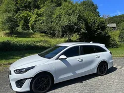 Weiß Gebraucht 2022 Kia Ceed Spirit Limousine | 20.700 € (Fairer Preis)