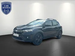 Schwarz (perlmuttschwarz metallic (schwarz)) Gebraucht 2024 Dacia Sandero Expression Kleinwagen | 18.890 € (Fairer Preis)