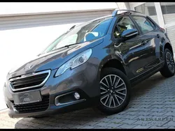 Gris platinium Gebraucht 2015 Peugeot 2008 Active SUV | 7.480 € (Fairer Preis)