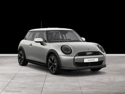Melting silver Gebraucht 2024 Mini Cooper Kleinwagen | 24.946 € (Fairer Preis)