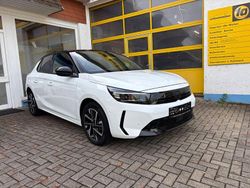 Weiß Gebraucht 2024 Opel Corsa Sport Limousine | 14.080 € (Guter Preis)