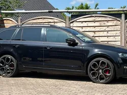 Schwarz Gebraucht 2016 Skoda Octavia RS Kombi | 19.500 € (Fairer Preis)