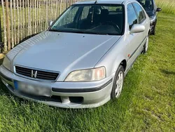Silber Gebraucht 2001 Honda Civic Limousine | 900 € (Guter Preis)