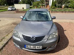 Grau Gebraucht 2005 Mazda 3 Comfort Limousine | 2.700 € (Fairer Preis)