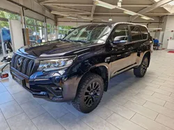 Blau Gebraucht 2023 Toyota Land Cruiser SUV | 74.490 € (Teuer)