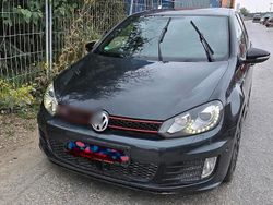 Schwarz Gebraucht 2011 VW Golf VI Edition Kombi | 10.799 € (Teuer)