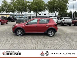 Rot Gebraucht 2017 Dacia Sandero Prestige Kleinwagen | 8.990 € (Fairer Preis)