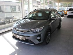 Grün Gebraucht 2018 Kia Stonic Spirit SUV | 13.990 € (Fairer Preis)