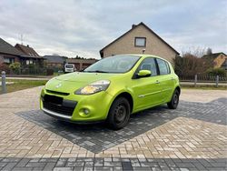 Grün Gebraucht 2009 Renault Clio III Dynamique Kleinwagen | 4.799 € (Fairer Preis)