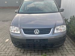 Grau Gebraucht 2005 VW Touran Van / Kleinbus | 1.000 € (Guter Preis)