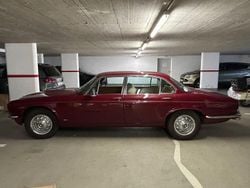 Rot Gebraucht 1978 Jaguar XJ6 Limousine | 19.900 €
