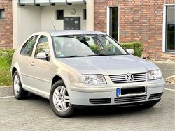 Silber Gebraucht 1999 VW Bora Highline Limousine | 2.250 € (Etwas zu teuer)