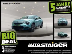 Lackierung olbia blau/typ auss Gebraucht 2023 Citroën e-C4 Shine Limousine | 24.990 € (Teuer)