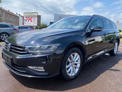 Blau Gebraucht 2021 VW Passat Business Kombi | 19.999 € (Guter Preis)