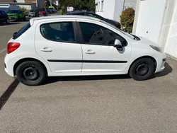 Weiß Gebraucht 2007 Peugeot 207 Kombi | 999 € (Guter Preis)