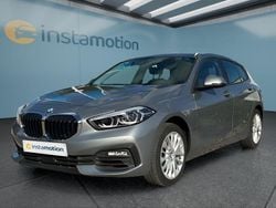 Grau Gebraucht 2022 BMW 120 Kleinwagen | 25.249 € (Etwas zu teuer)