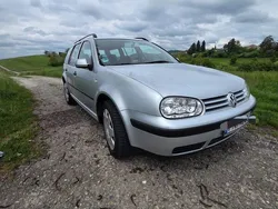 Silber Gebraucht 2001 VW Golf IV Kombi | 800 € (Superpreis)