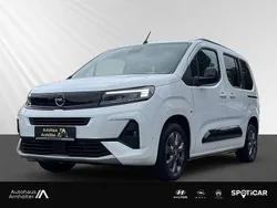 Weiß Gebraucht 2024 Opel Combo Van / Kleinbus | 25.990 € (Teuer)