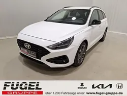 Serenity white / mic Gebraucht 2024 Hyundai i30 Advantage Kombi | 20.499 € (Fairer Preis)