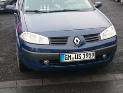 Blau Gebraucht 2004 Renault Mégane II Authentique Limousine | 1.300 € (Fairer Preis)