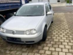 Grau Gebraucht 1999 VW Golf IV Kleinwagen | 3.500 € (Teuer)