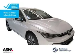 Oryxweiß perlmutteffekt Gebraucht 2025 VW Golf VIII Goal Limousine | 26.930 €