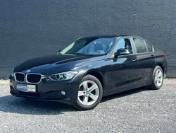 Black sapphire metallic Gebraucht 2014 BMW 318 Comfort Edition Limousine | 12.990 € (Guter Preis)