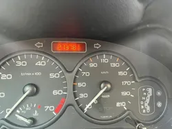 Silber Gebraucht 2002 Peugeot 206 Kleinwagen | 1.350 €