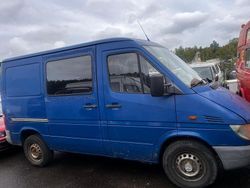 Blau Gebraucht 2004 Mercedes Sprinter Van | 2.799 €