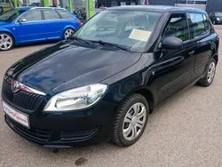 Schwarz Gebraucht 2013 Skoda Fabia Active Kleinwagen | 2.798 € (Superpreis)