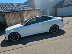 Weiß Gebraucht 2014 Mercedes C250 AMG Coupé | 13.500 €