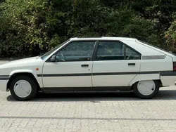 Weiß Gebraucht 1991 Citroën BX Kleinwagen | 4.300 €