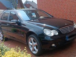 Schwarz Gebraucht 2005 Mercedes C180 Kombi | 3.450 € (Fairer Preis)