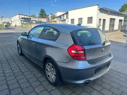 Grau Gebraucht 2010 BMW 116 Kleinwagen | 2.450 €