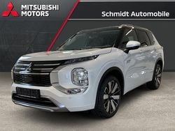 Titan weiß / panther schwarz (weiss) Neu 2025 Mitsubishi Outlander P-HEV Top SUV | 49.580 € (Fairer Preis)