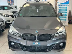 Mineralgrau metallic Gebraucht 2017 BMW 218 M Sport SUV | 15.999 € (Fairer Preis)