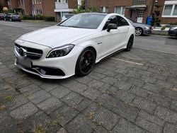 Weiß Gebraucht 2012 Mercedes CLS63 AMG AMG Coupé | 29.999 € (Guter Preis)