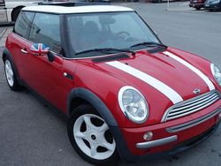 Rot Gebraucht 2002 Mini Cooper Kleinwagen | 990 €
