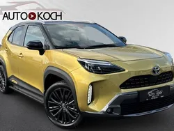 Gold Gebraucht 2022 Toyota Yaris Cross SUV | 26.989 € (Etwas zu teuer)