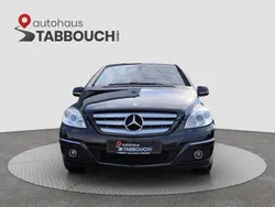 Schwarz Gebraucht 2009 Mercedes B180 Van / Kleinbus | 6.999 € (Fairer Preis)