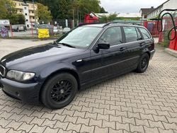 Blau Gebraucht 2004 BMW 320 M Sport Kombi | 1.499 € (Guter Preis)