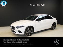 Unilack polarweiß Gebraucht 2025 Mercedes A250 Premium Limousine | 33.330 € (Fairer Preis)