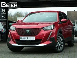 Rot Gebraucht 2021 Peugeot e-2008 Active SUV | 17.380 € (Superpreis)