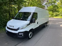 Weiß Gebraucht 2019 Iveco Daily Van / Kleinbus | 15.990 € (Fairer Preis)
