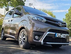 Braun Gebraucht 2020 Toyota Proace Van | 30.500 € (Teuer)