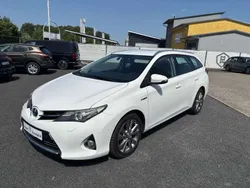 Super white 2 Gebraucht 2014 Toyota Auris Hybrid Executive Kombi | 13.990 € (Fairer Preis)