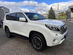 Weiß Gebraucht 2016 Toyota Land Cruiser Executive SUV | 43.950 € (Teuer)