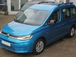 Blau Gebraucht 2023 VW Caddy Life Van / Kleinbus | 19.990 € (Superpreis)