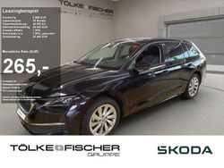 Schwarz magic perleffekt (metallic) Gebraucht 2024 Skoda Octavia Selection Kombi | 29.940 € (Superpreis)