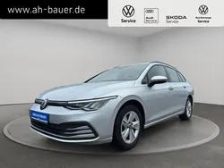 Silber Gebraucht 2021 VW Golf VIII Life Kombi | 18.990 € (Fairer Preis)